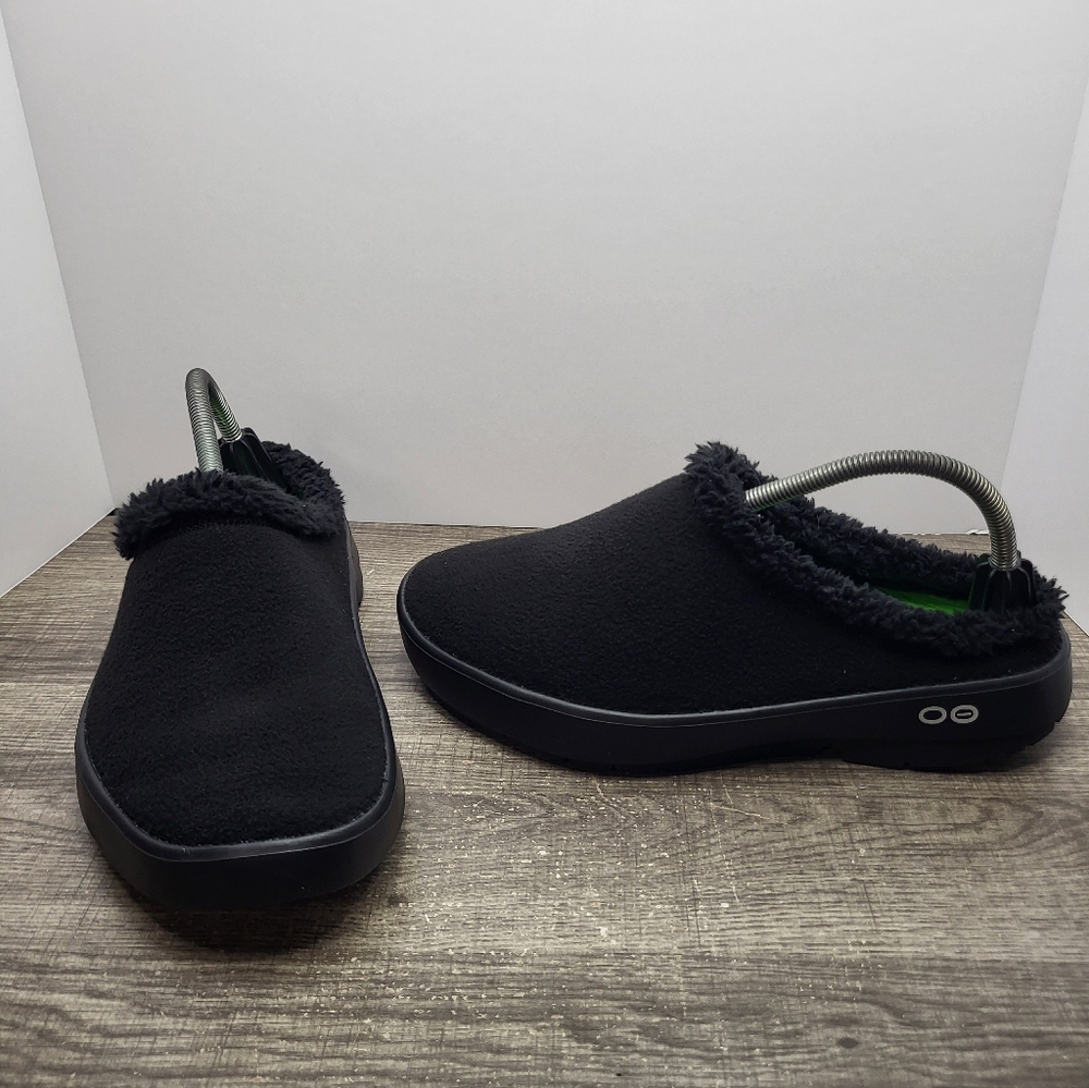 Oofos OOcoozie Mule Mens Size 10 Black Casual Walking Slip On Recovery Slipper